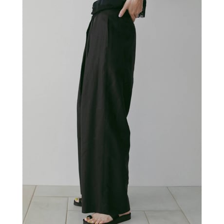 【anuke】Sheer Tuck Pants　※納期5月中旬～6月中旬