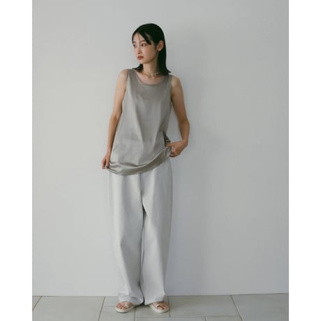 【anuke】Satin Uneck Tops　※納期5月上旬～6月上旬
