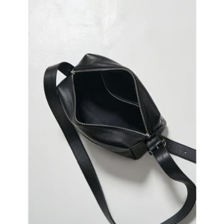 【YENN】CROSSBODY BAG