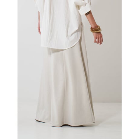 【YENN】FIBRIL JERSEY SKIRT　納期：2026年2月上旬～3月上旬