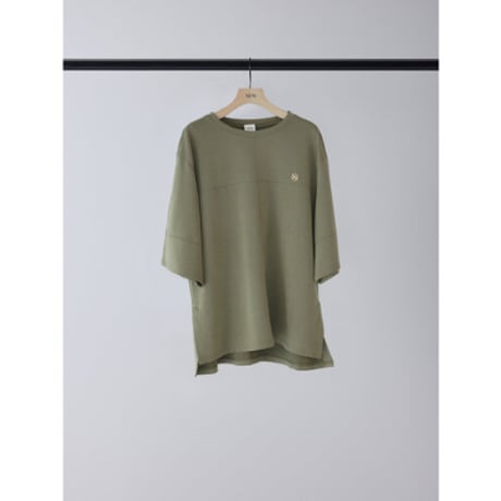 【YENN】 STITCH WORK TEE　納期：2026年2月上旬～3月上旬