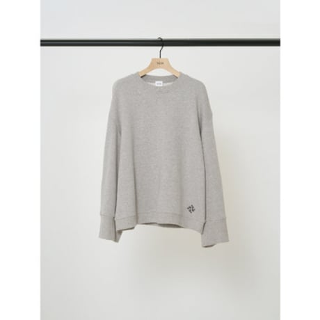 【YENN】WIDE CUFF SWEATSHIRT