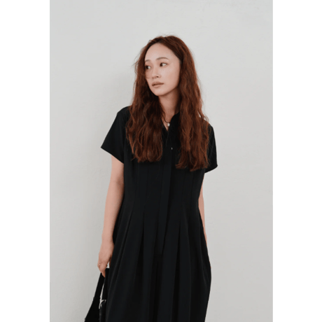【Hella】wide tuck jumpsuit　※納期5月中旬〜6月中旬