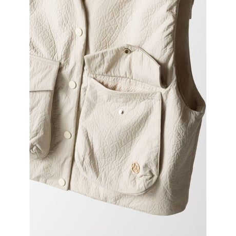 【YENN】PUFFY MILITARY VEST　※納期：9月中旬～10月中旬