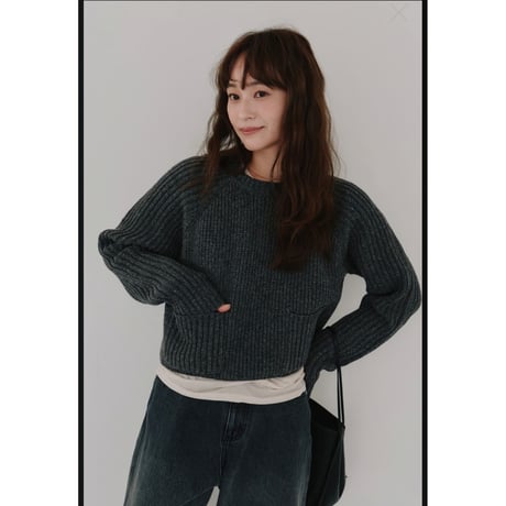 【Hella】cropped knit pullover ※納期10下〜11下