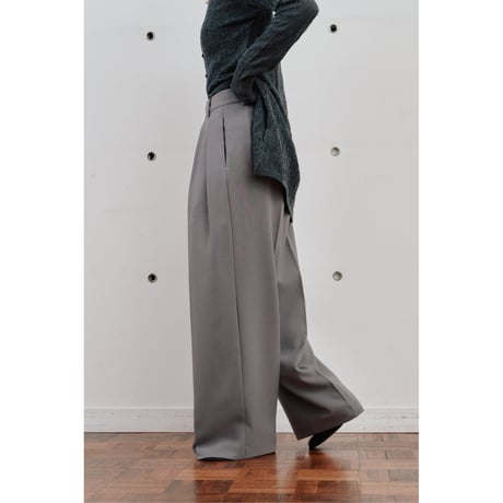 【Hella】double tuck wide pants　※納期2月中旬〜3月中旬