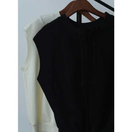 【Hella】back laceup sweat　※納期6月中旬〜7月中旬