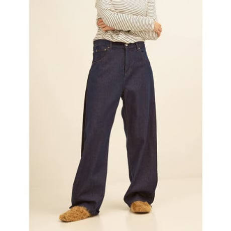 【YENN】SIDE PLEATED DENIM