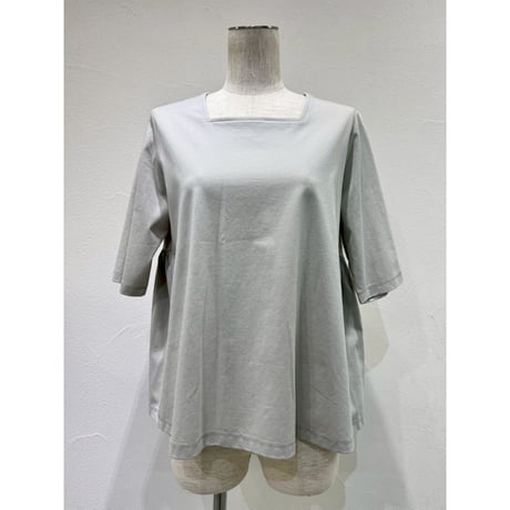 【CYAN tokyo】スクエアネックバックギャザーTOPS