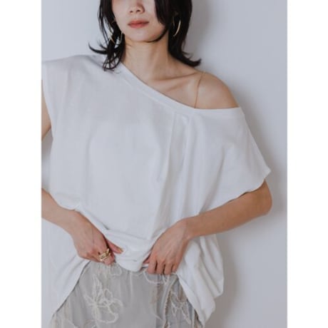【CHIGNON】 ｽﾈｰｸﾁｪｰﾝﾌﾞﾗｽﾄﾗｯﾌﾟ