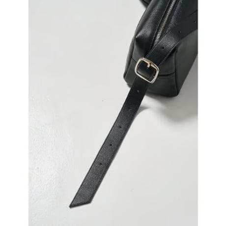 【YENN】CROSSBODY BAG