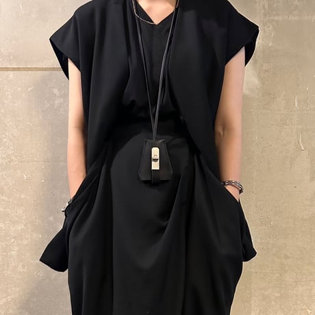 【M.U.L.】レザー　キーネックレス