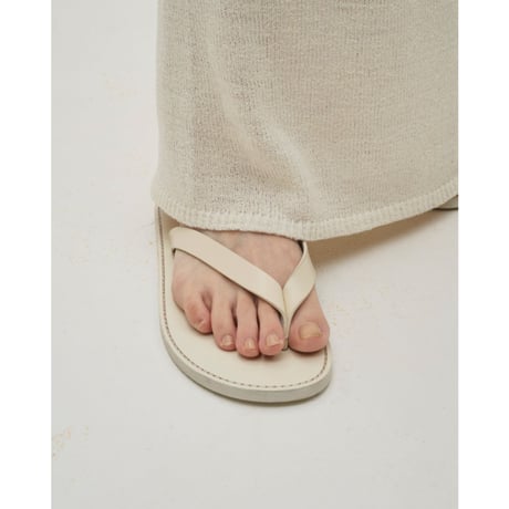 【TODAYFUL】Leather Thong Sandals　※納期4月中旬〜5月中旬
