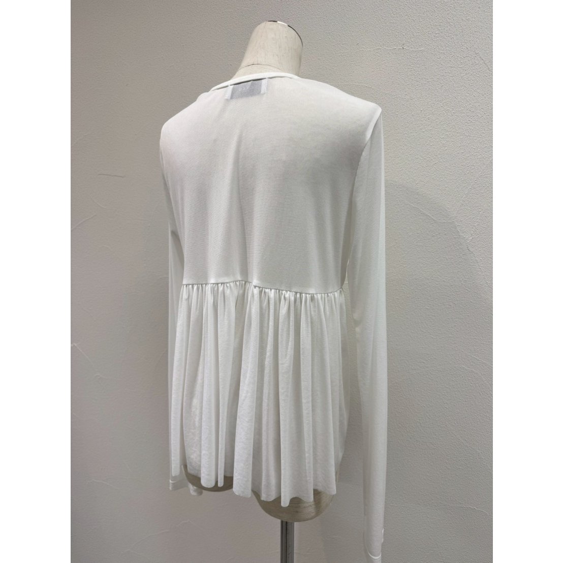 cyan tokyo チュールドレープオーバーTOPS グレー CYAN TOKYO】バックギャザーチュールTOPS | selectshop kusukusu