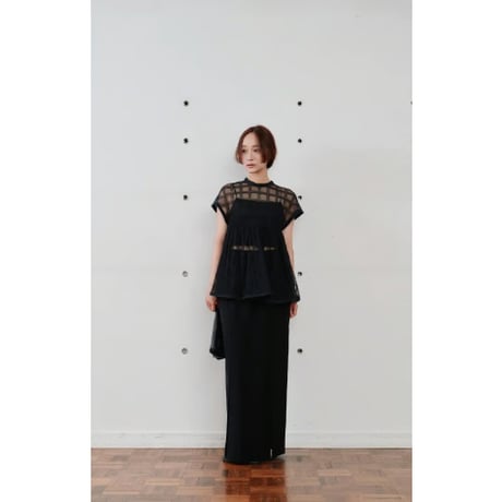 【Hella】embroidery check sheer top　※納期4月中旬〜5月中旬