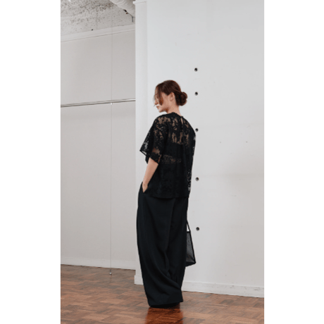 【Hella】rascel lace half sleeve top　※納期3月中旬〜4月中旬