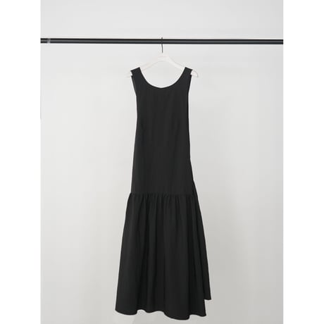 【CHIGNON】ﾊﾞｯｸｸﾛｽﾃｨｱｰﾄﾞOP