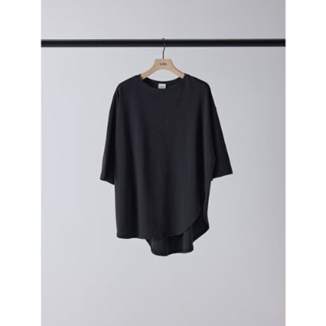 【YENN】 TWIST HEM TEE　納期：2026年2月上旬～3月上旬