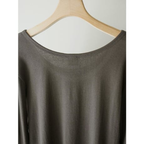 【YENN】U-NECK LONG TEE　※納期：6月中旬～7月中旬