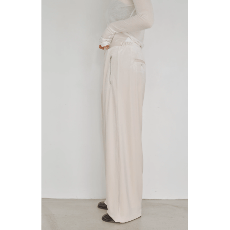 【Hella】Velour Cocoon Pants　※納期10月中旬～11月中旬