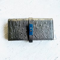 【M.U.L.】フラップロングウォレット　ダークシルバー　オーストリッチ型押し　ダメージ加工　MUL160-60