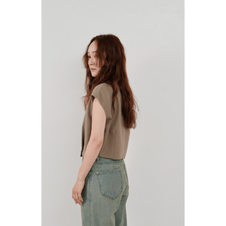 【Hella】cut off cropped shirt　※納期4月中旬〜5月中旬