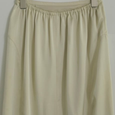 【anuke】Satin Pencil Skirt　※納期2月下旬〜3月下旬