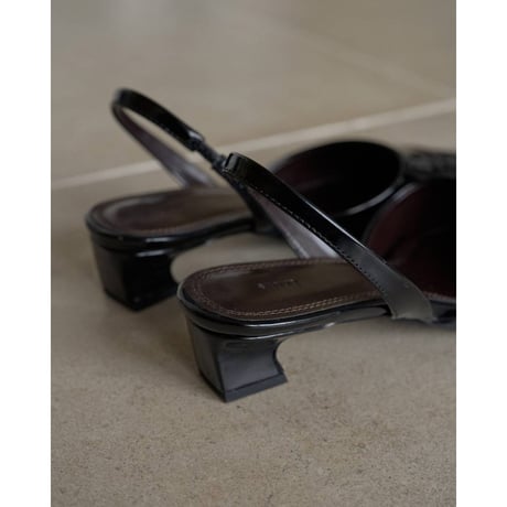 【anuke】Squaretoe Enamel Pumps　※納期7月上旬～8月上旬