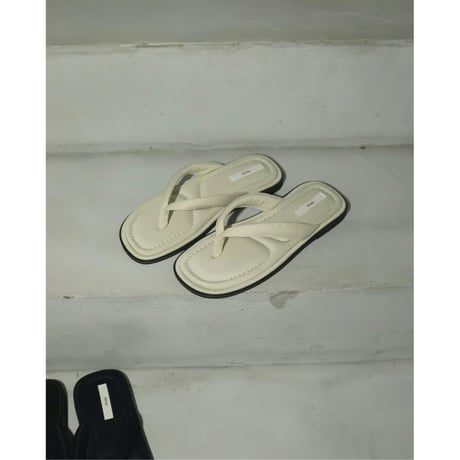 【anuke】Square Tong Sandals　※納期3月中旬～4月中旬