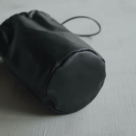 【anuke】Leather Tube Bag　※納期1月下旬〜2月下旬