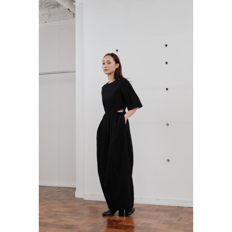 【Hella】waist side slit cocoon dress　※納期4月中旬〜5月中旬