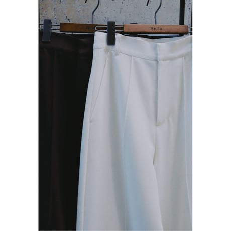 【Hella】pintuck wide pants　※納期3月中旬〜4月中旬