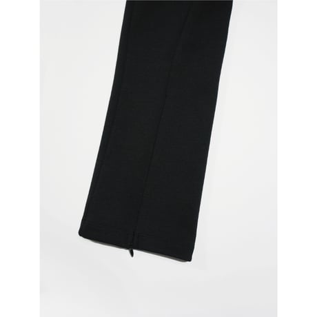 【YENN】FRONT SLIT LEGGINGS ※納期7/上〜7/中