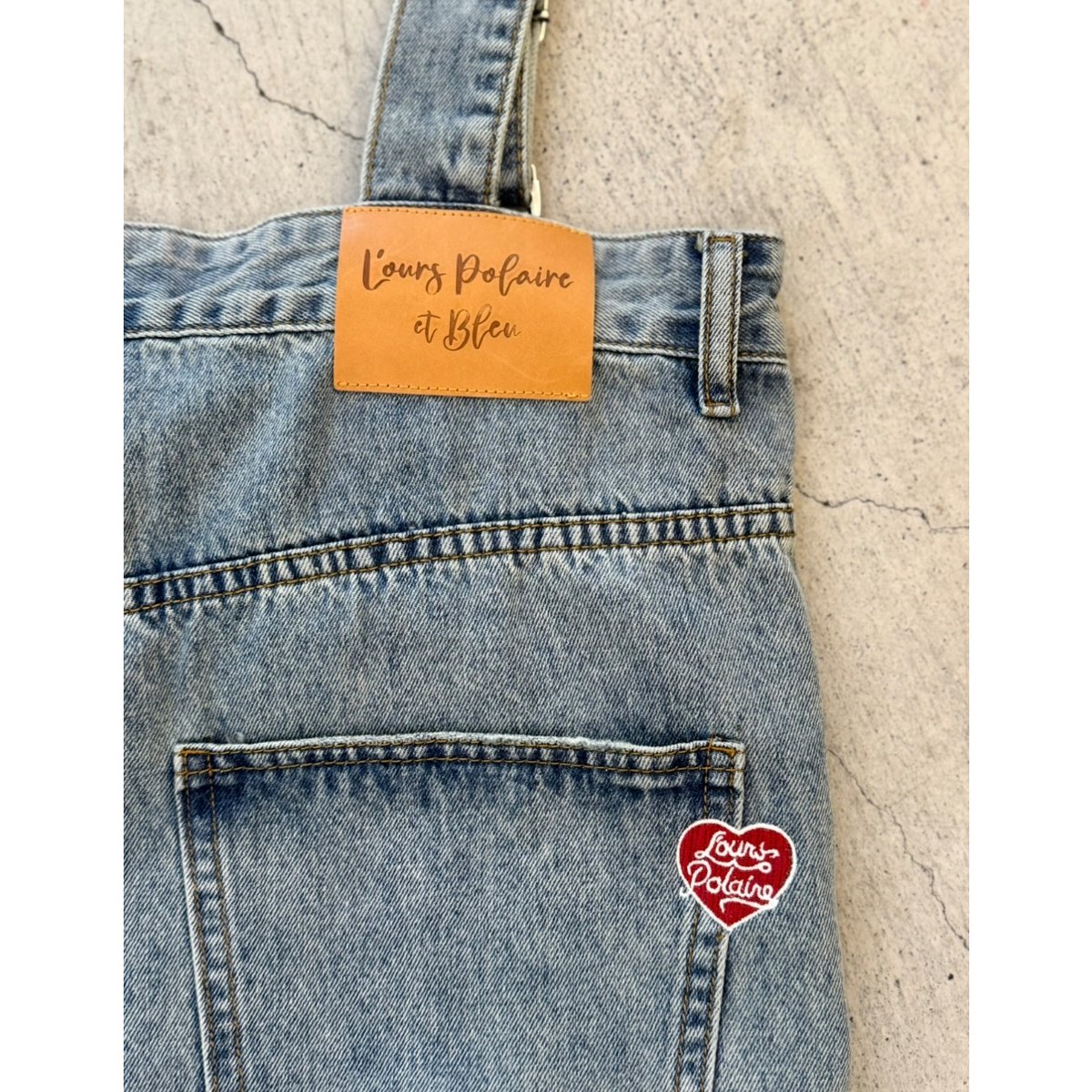 新品L'ours Polaire et Bleuデニムサロペット ライトブルー 新品L'ours Polaire et Bleuデニムサロペット ライトブルー 新品L´ours