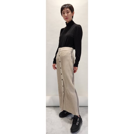 【Boutique Ordinary】Button-Slit Knit Skirt