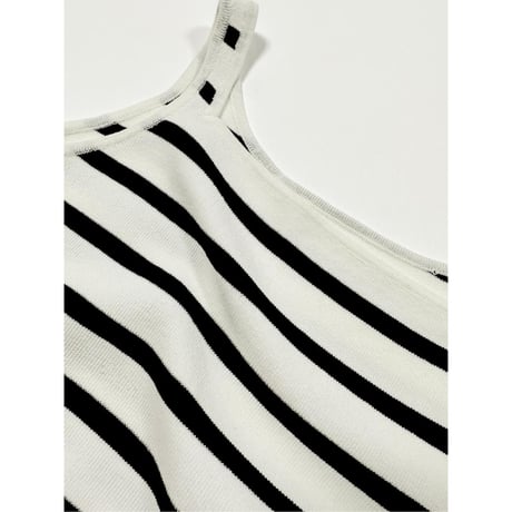 【YENN】SQUARE NECK TANKTOP