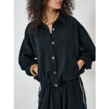 【YENN】 ROUND VOLUME BLOUSON　納期：2026年2月上旬～3月上旬