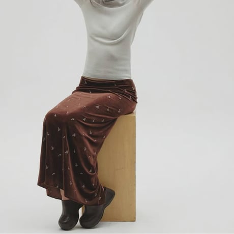 【TODAYFUL】Petit Flower Velour Skirt　※納期10月上旬～11月上旬