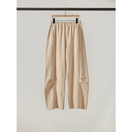 新色再販✨【YENN】KNEE TUCK SWEAT PT