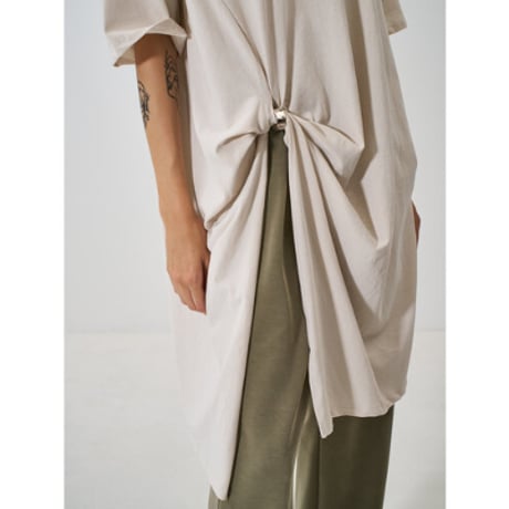 【YENN】 TWIST TUNIC TEE　納期：2026年2月上旬～3月上旬