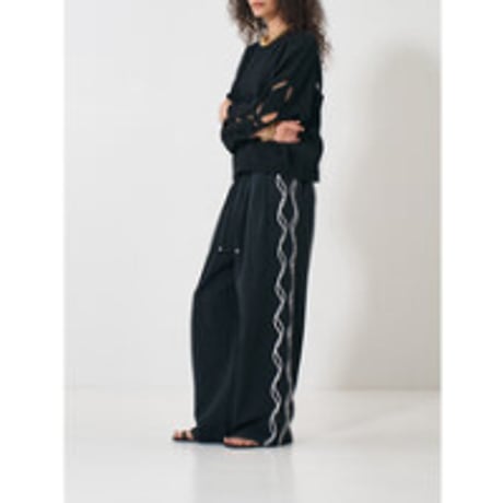 【YENN】 CODE EMBRO PANTS　納期：2026年2月上旬～3月上旬