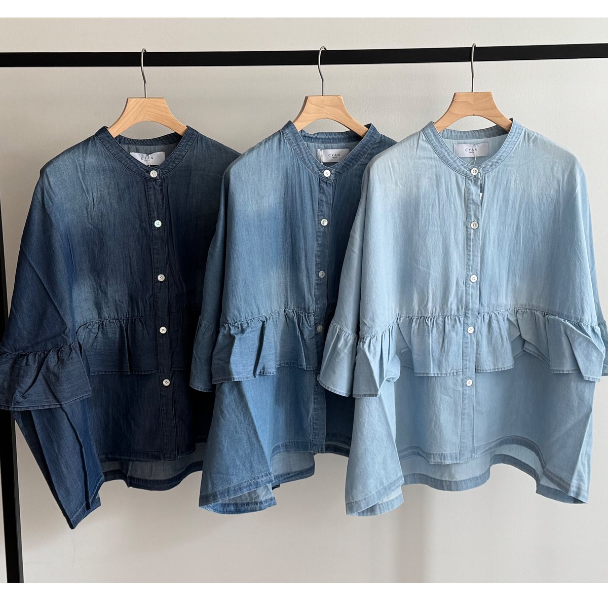 【美品】CYAN TOKYO パイルコンビフリルシャツ ブラック kusukusu限定】CYAN TOKYO シア―デニムフリルシャツ | selectsho