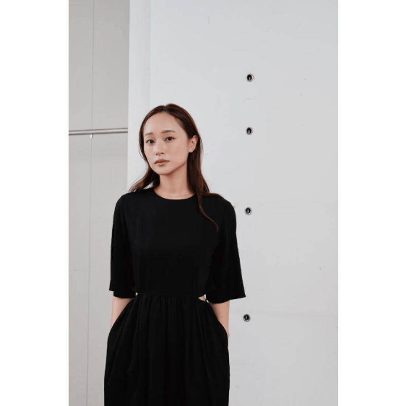 Hella】waist side slit cocoon dress ※納期4月中旬〜5月中