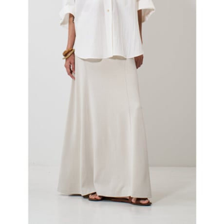 【YENN】FIBRIL JERSEY SKIRT　納期：2026年2月上旬～3月上旬