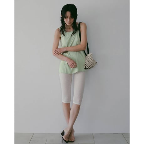 【anuke】Satin Uneck Tops　※納期5月上旬～6月上旬