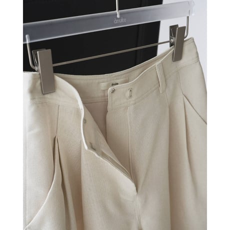 【anuke】Tuck Half Pants