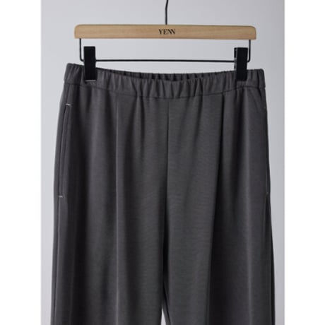 【YENN】 SIDE SLIT SLACKS　納期：2026年2月上旬～3月上旬