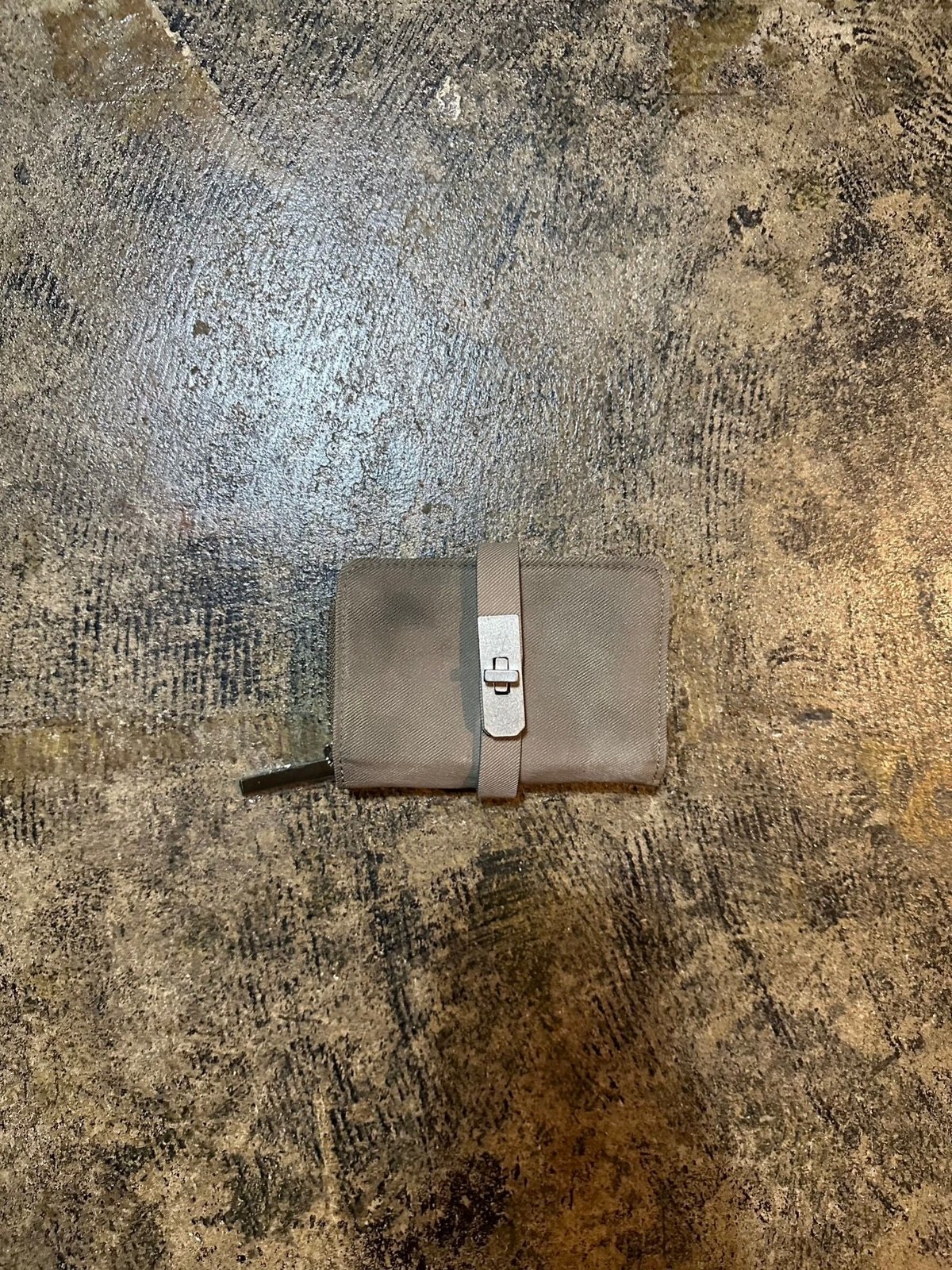 M.U.L.】studs series ハーフラウンドウォレット | selectshop