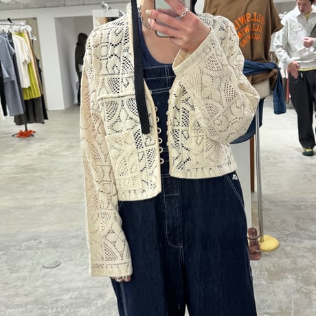 【Le Melange】ビッグモチーフ柄レースブラウス