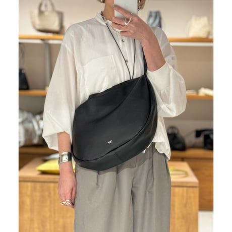 【blancle】S.LEATHER SEMICIRCLE HALF SH　bc1250